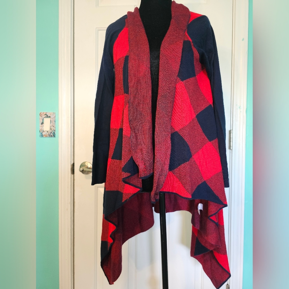 Crown & Ivy Red and Navy Plaid Asymmetrical Open Front Cardigan Sz PS